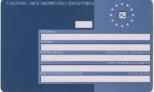Europejska karta ubezpieczenia zdrowotnego z oznaczeniem PL. Dokument zawiera pola na nazwisko, imiona, datę urodzenia i inne dane.