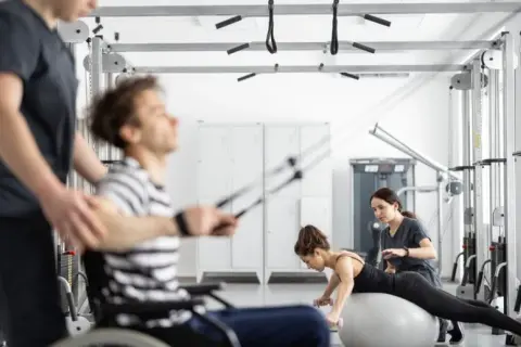Rehabilitacja w ramach NFZ ile razy można skorzystać w roku?